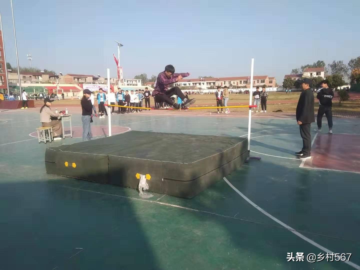点击放大图片 来看看!利辛阚疃学区秋季田径运动会…
